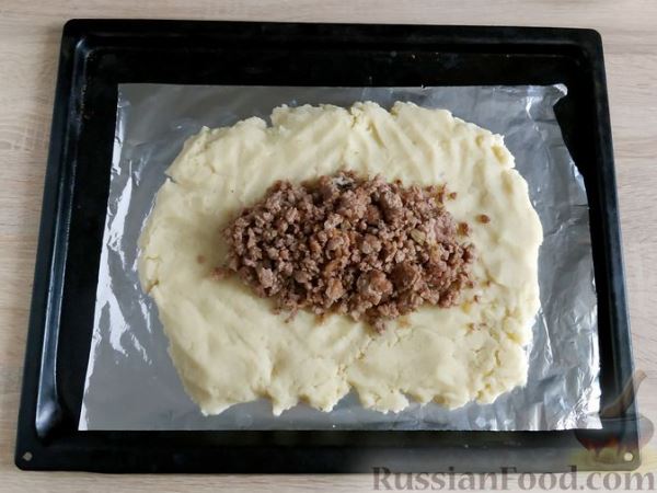 Картофельная запеканка "Поросенок" с мясом