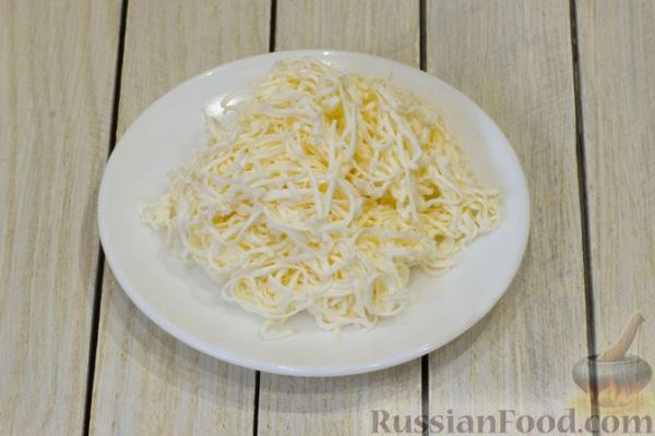 Грибной суп с фасолью и плавленым сыром
