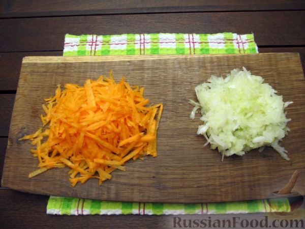 Куриные котлеты с морковью и сыром